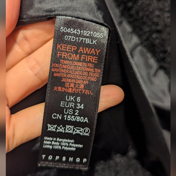 Coat - Picture 4 of 4